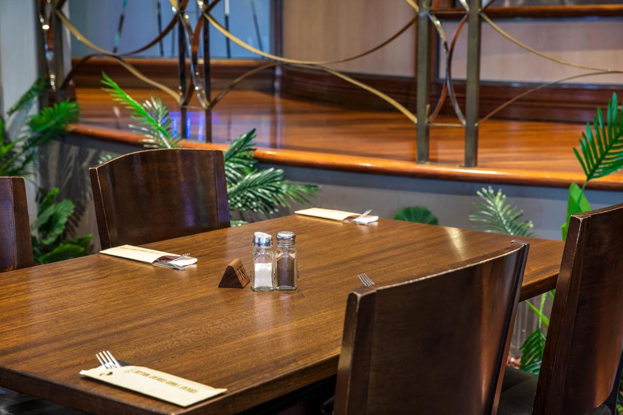 Meadow Inn Hotel-Motel Melbourne Ngoại thất bức ảnh
